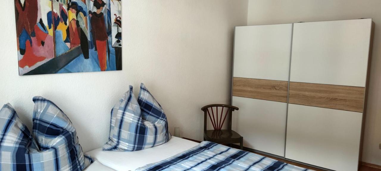 Apartment Centre *