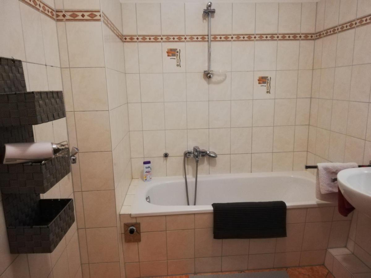 Centre Apartment *